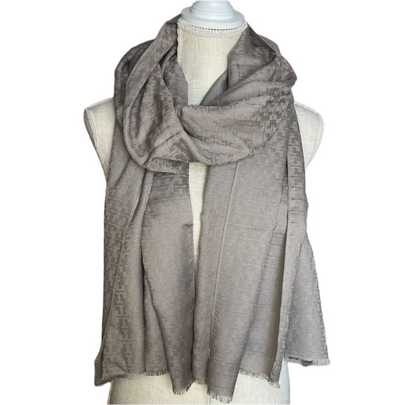 Tory Burch Accessories - Tory Burch Mosaic Logo Jacquard Scarf in French Gray NWT